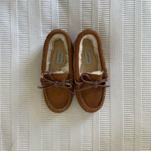 Crewcuts kids faux-shearling lodge moccasins - K13
